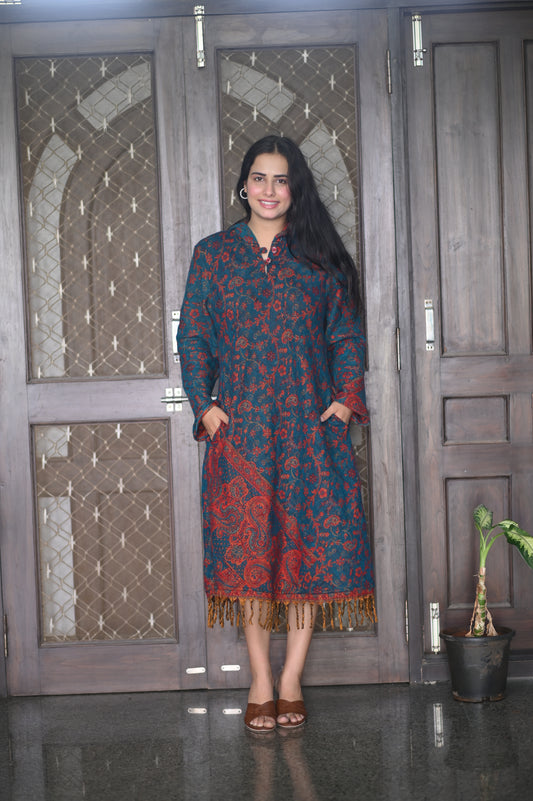 Vintage-Inspired Winter Dress