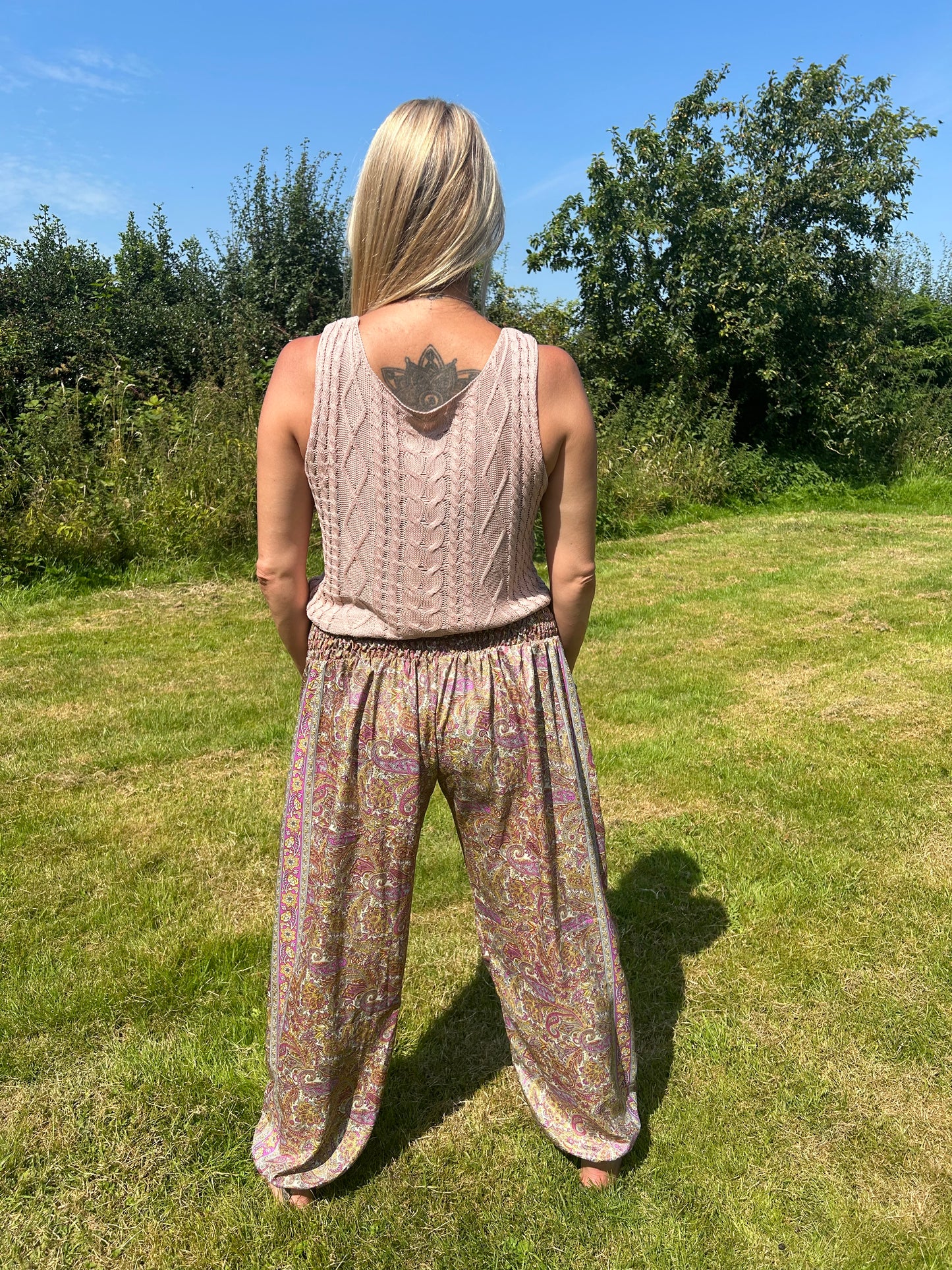Harem Coconut Button Silk blend printed Pants